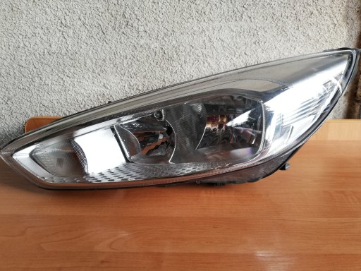 FORD FOCUS MK3 LIFT REFLEKTOR LEWY PRZÓD 9565400000 za 250 zł z