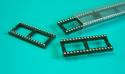 [STcs] PPIN32 Podstawka precyzyjna DIL32