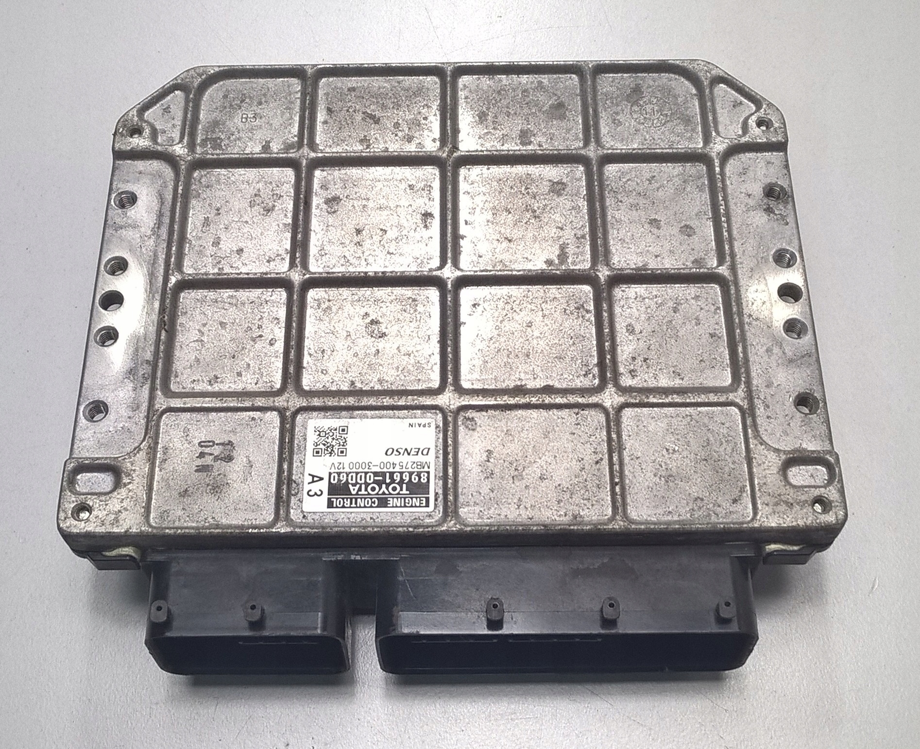 Блок управления двигателем 89661. 89661-0z091. Блок управления эбу toyota 89661-2d880. Блок управления двигателем 89661. 89661-0b010.