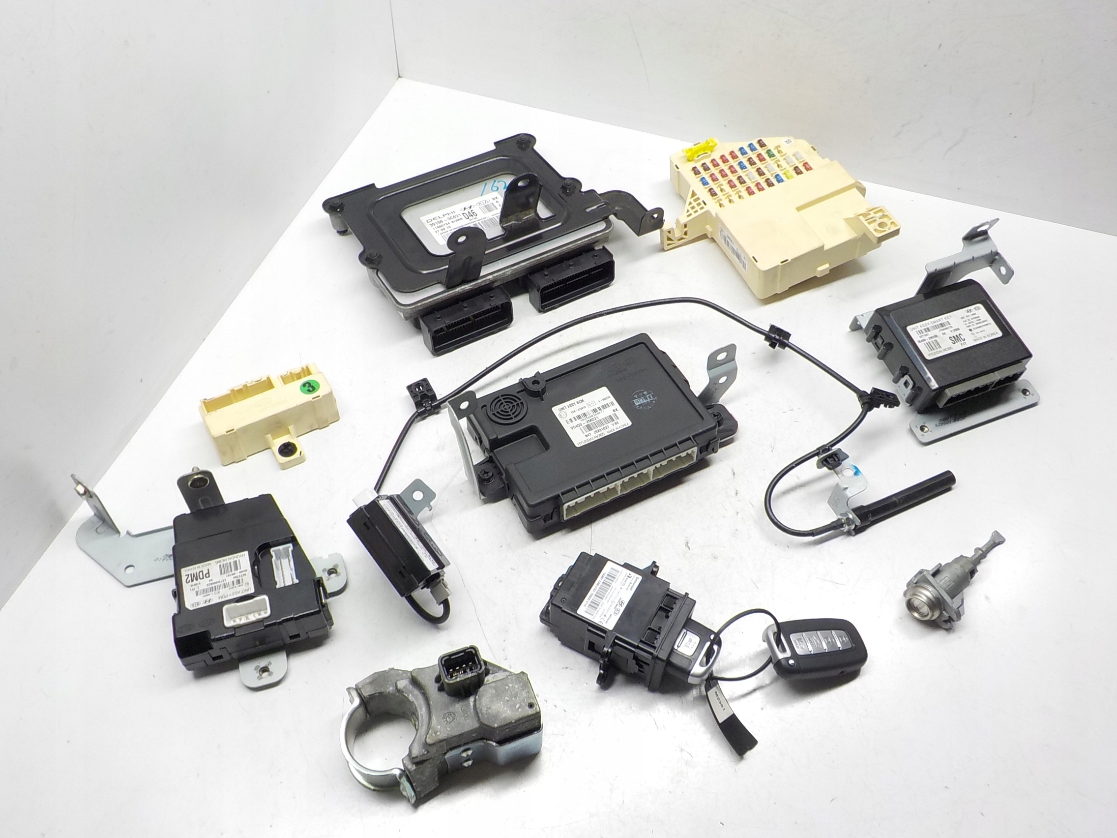 HYUNDAI GENESIS COUPE 3.8 KOMPUTER ZESTAW STARTOWY Numer katalogowy części 39106-3C621 81900-2M710