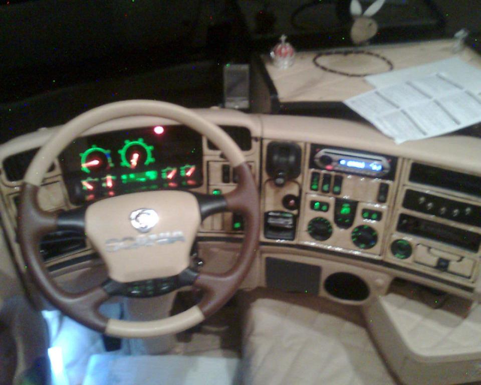 SCANIA R 04/09 ОБЛИЦЮВАННЯ КАБІНИ ОБЛИЦЮВАННЯ ПАНЕЛІ