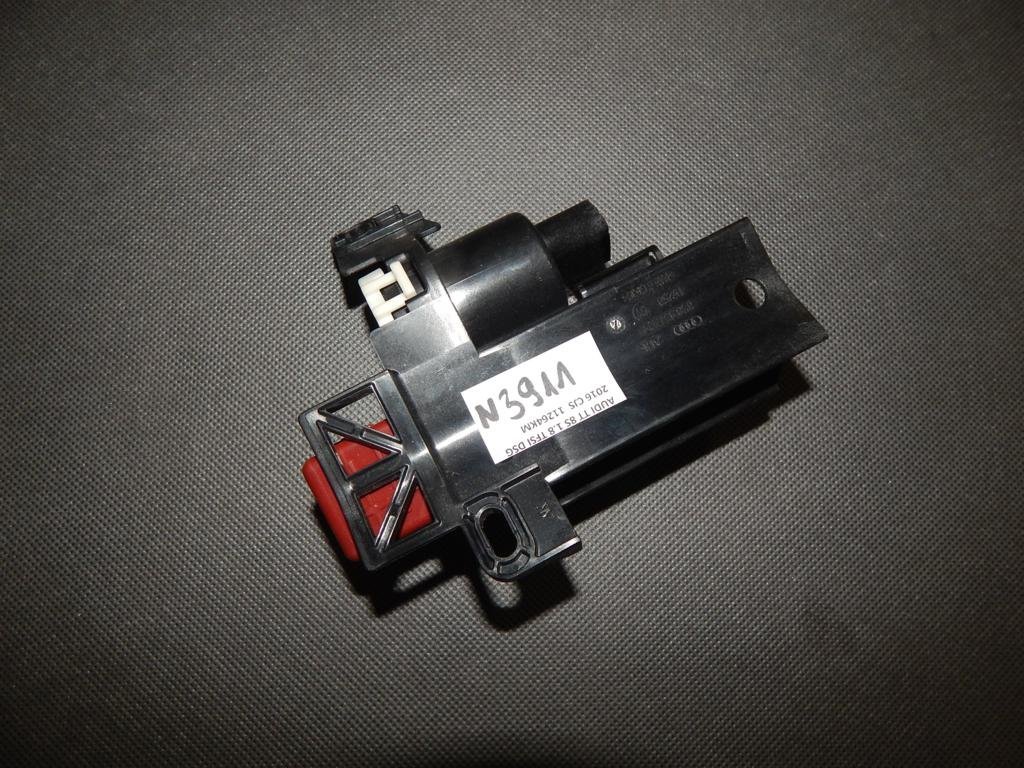 AUDI TT 8S ROZDZIELACZ PRĄDOWY 8S0937517