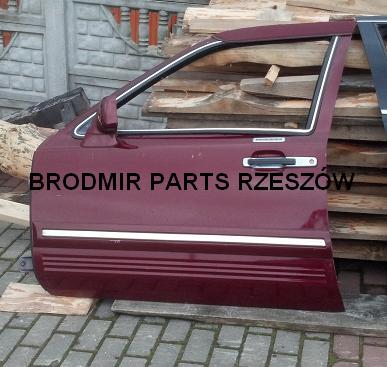 дверь левая перед LINCOLN TOWN CAR 90-97