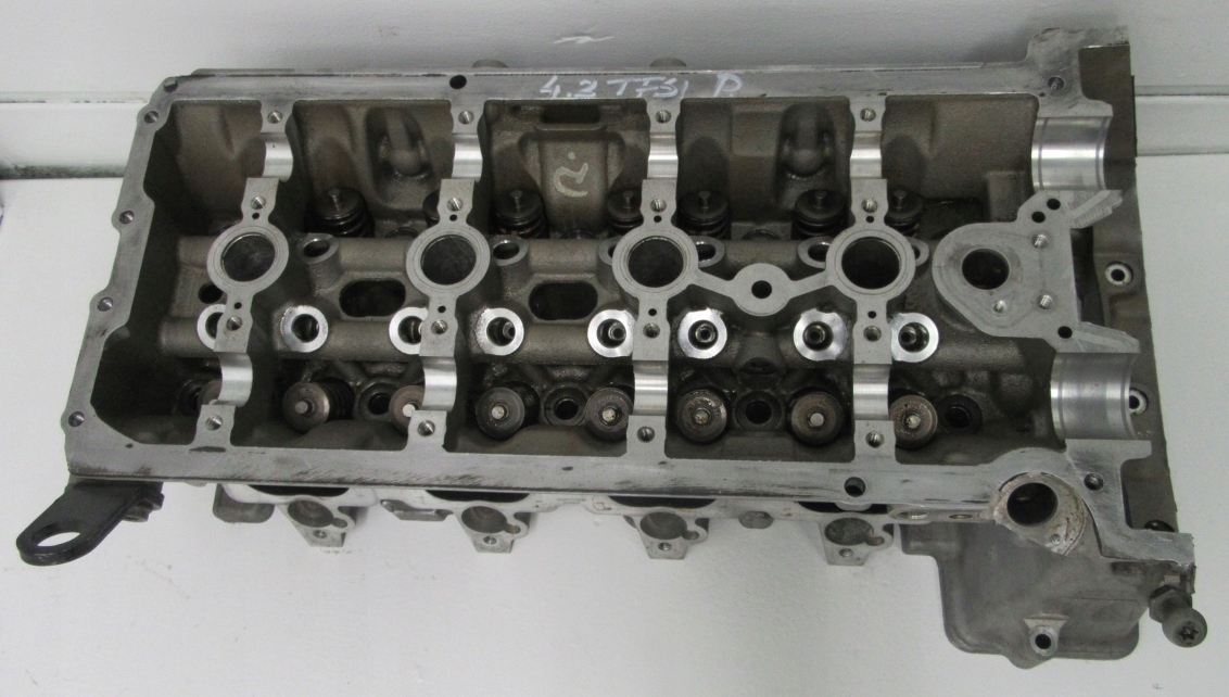 GŁOWICA AUDI RS4 RS5 4.2 FSI CFS 079103404F Numer katalogowy części 079103404F