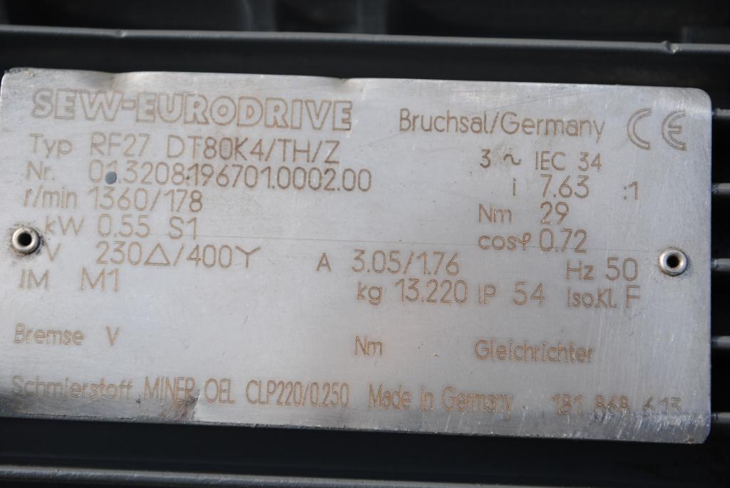 Motoreduktor kołnierzowy 0.55kw. 178obr./min.. SEW Marka SEW Eurodrive