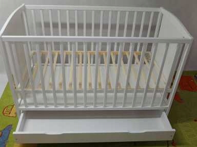 ŁÓŻECZKO DZIECIĘCE BIAŁE Z SZUFLADĄ + MATERAC GPK Kolekcja AS