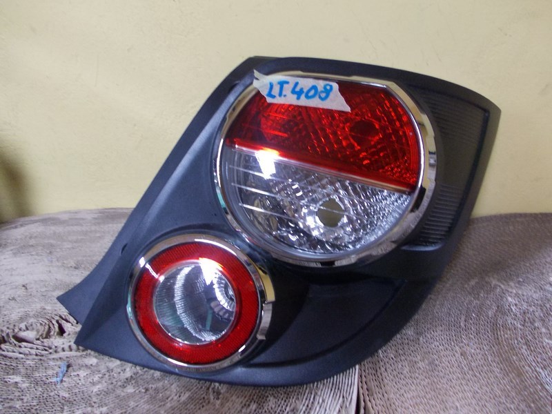 фонарь правый Chevrolet Aveo T300 11-
