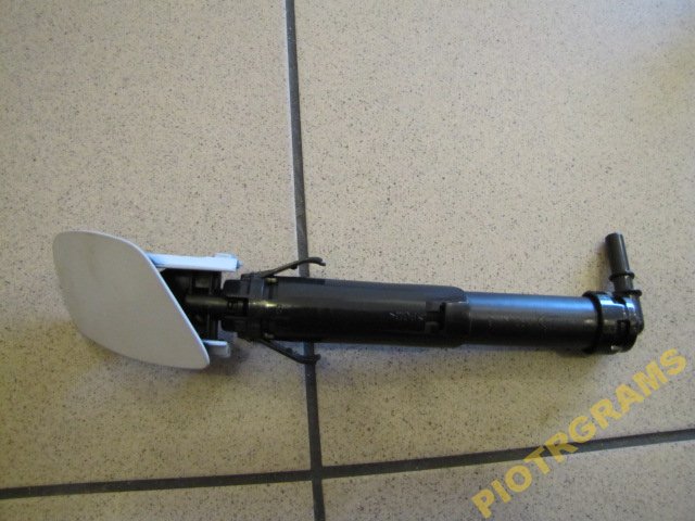 SPRYSKIWACZ REFLEKTORA PRAWY OPEL ZAFIRA C TOURER