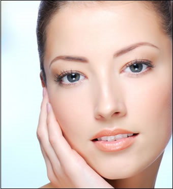 SZCZOTECZKA DO MYCIA TWARZY PEELING MASAŻ Model brak