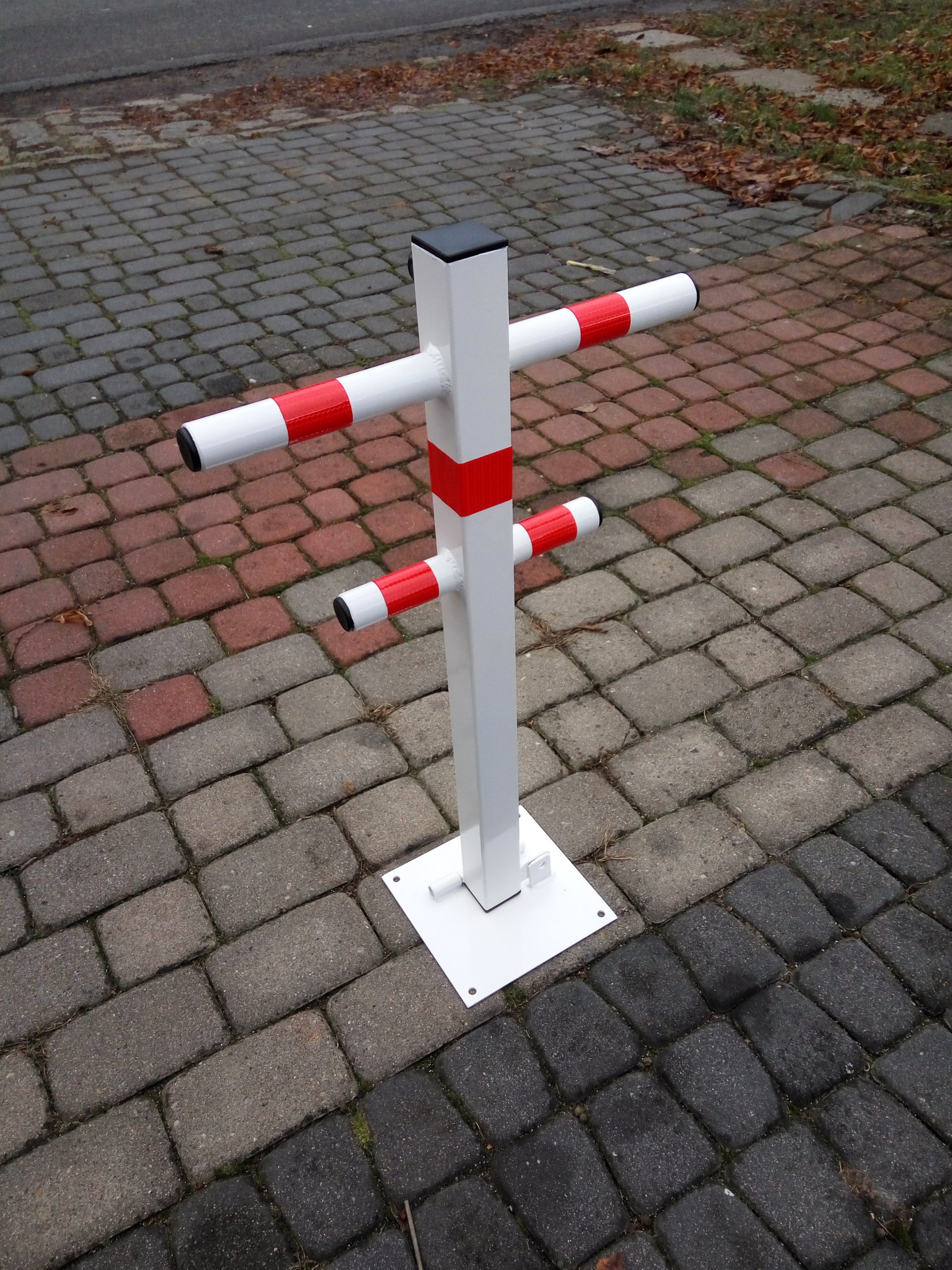 SŁUPEK PARKINGOWY SKŁADANY BLOKADA SKŁADANA ZAPORA Długość 0.75 m