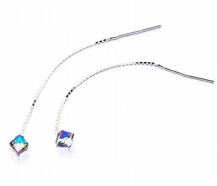 

Srebrne długie Kolczyki z kr. Swarovski Cube 4 VM