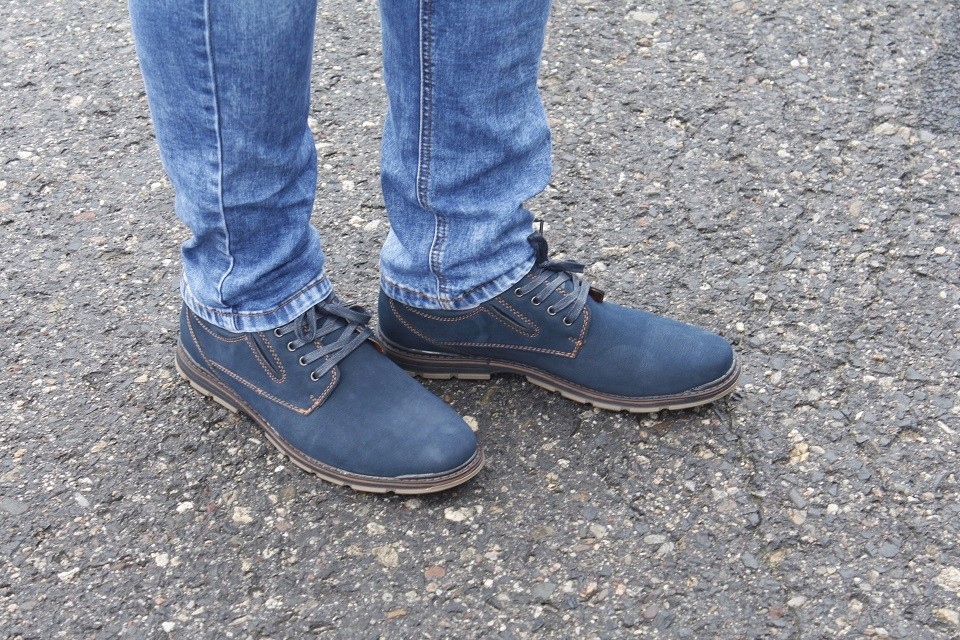 MĘSKIE PÓŁBUTY ELEGANCKIE PANTOFLE NA CODZIEŃ 43 Model D233-3