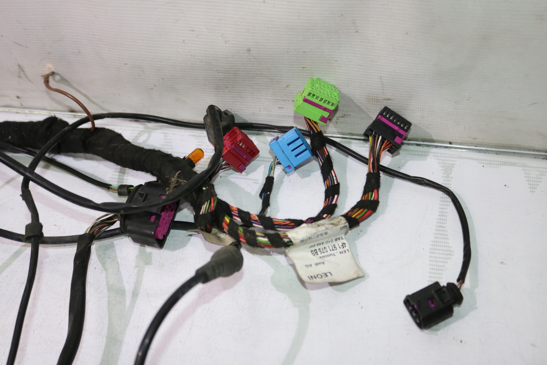 WIAZKA ELEKTRYCZNA POMPY ABS A6 C6 4F1971075BS Part number 4F1971075BC