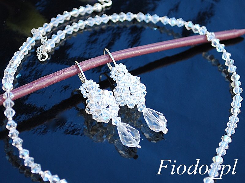 KOLIA ŚLUBNA KULKA Z KROPLĄ BŁYSZCZĄCY KRYSZTAŁ Waga produktu z opakowaniem jednostkowym 0.01 kg