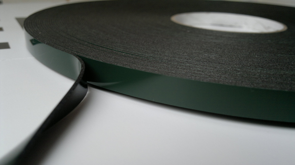 TAŚMA DWUSTRONNA PIANKOWA MONTAŻOWA 15mm/50mCZARNA Kod producenta STC 8211