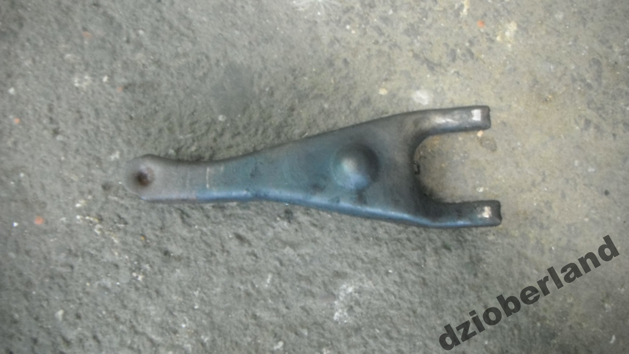 TOYOTA 4RUNNER II HILUX V 3.0 95r ŁAPA SPRZĘGŁA Producent części Toyota OE