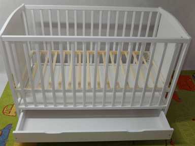 ŁÓŻECZKO DZIECIĘCE BIAŁE Z KRYTĄ SZUFLADĄ BAJKA Marka AS