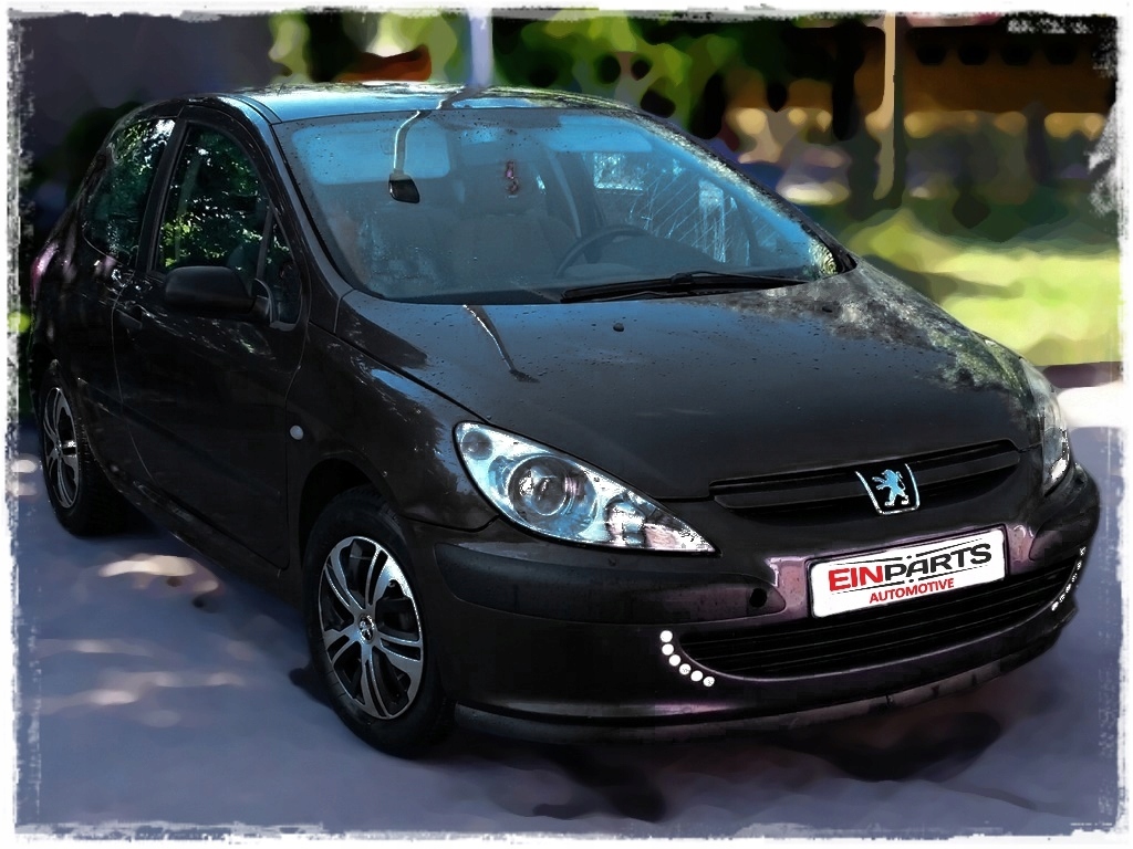 Światła dzienne LED FLEX Hella STYLE OCZKA CZARNE Numer katalogowy części 402o OSRAM SMOKE