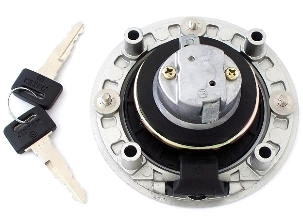 КРЫШКА ТОПЛИВНОГО БАКА + КРЫШКА НА БОЛТАХ SUZUKI