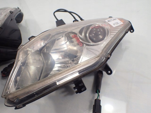 LAMPA REFLEKTOR XENÓN KOMPLET PEUGEOT SATELIS 125 Výrobca Peugeot OE