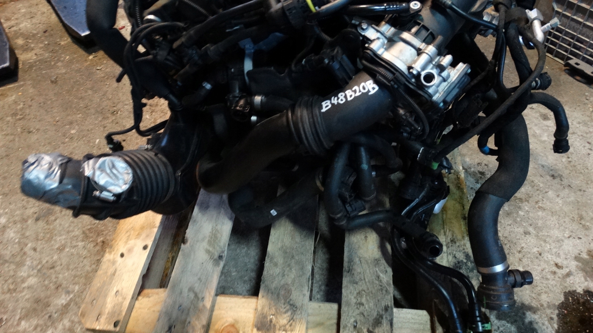 IDEALNY engine KPL.BMW G11 G30 740E HYBRYDA B48B20B 1