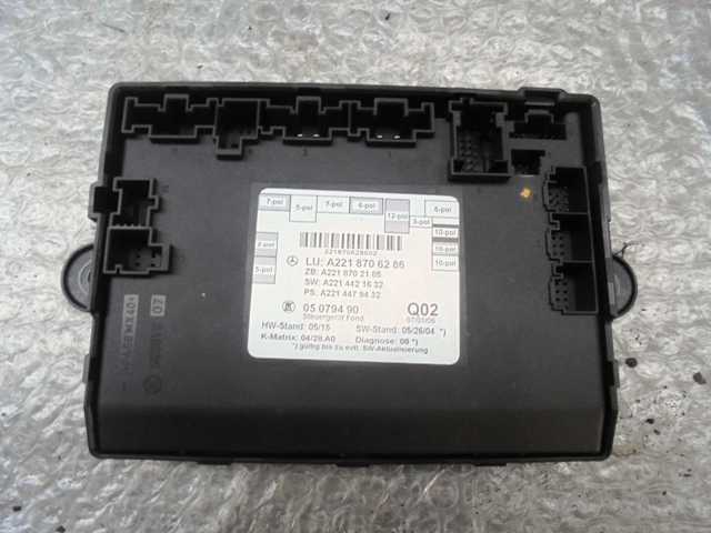 Модуль управління задньою правою дверима W221