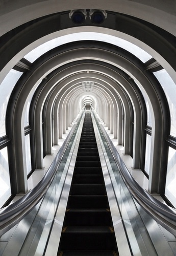 

Fototapeta 3D Grafika Abstrakcja Tunel Schody