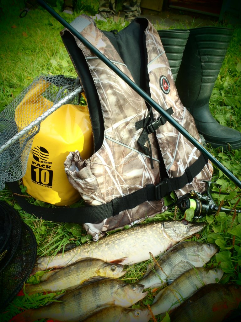 KAPOK KAMIZELKA ASEKURACYJNA STANDARD WĘDKARSKA MILITARY L/XL Marka Aquarius