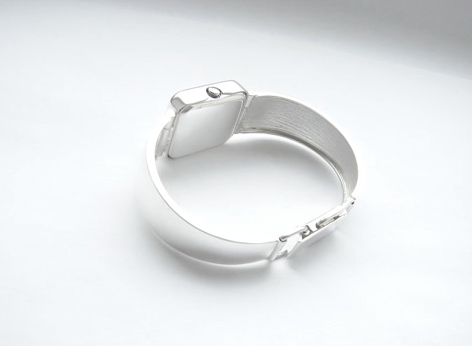 ZE SREBRA MARKOWY ZEGAREK OSIN ETUI JUBILER Model AG