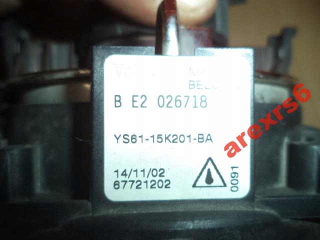 FORD TRANSIT CONNECT HALOGENY PRZÓD Producent części Ford OE