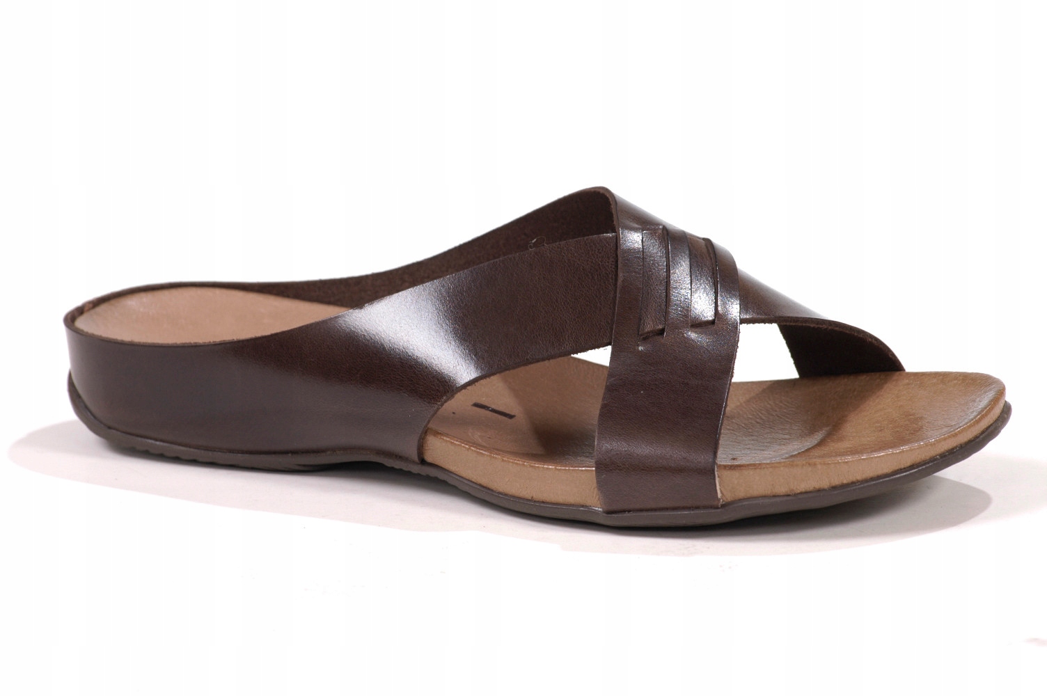 Nazouváky Nessi 50104 Bronz 114 Velikost 40