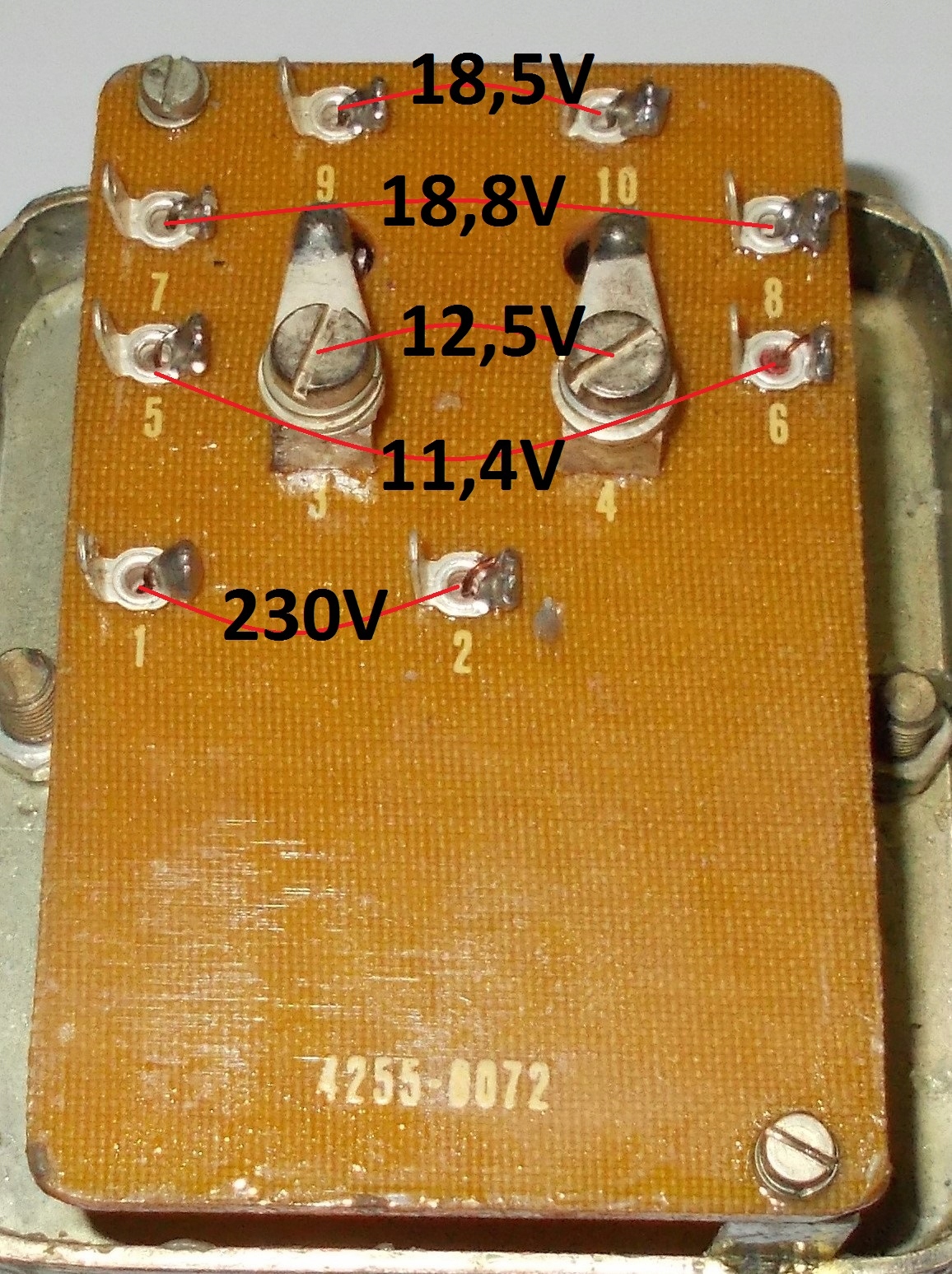 Transformator z Wojska 4255-0072-01 Wiele Napięć Kod producenta 4255-0072-01