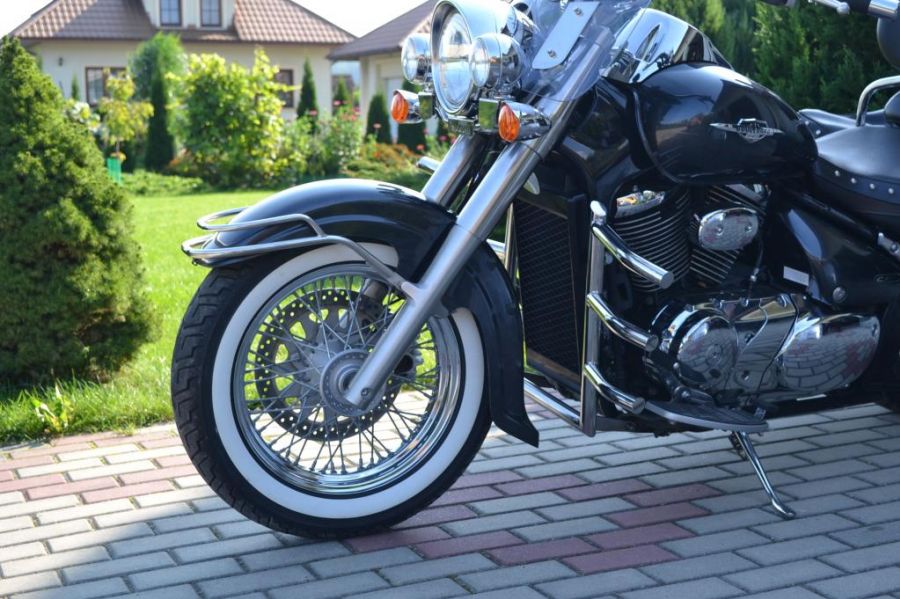 RELING NA PRZEDNI BŁOTNIK VOLUSIA 800 BOULEVARD Dopasowanie do pojazdu produkt dedykowany