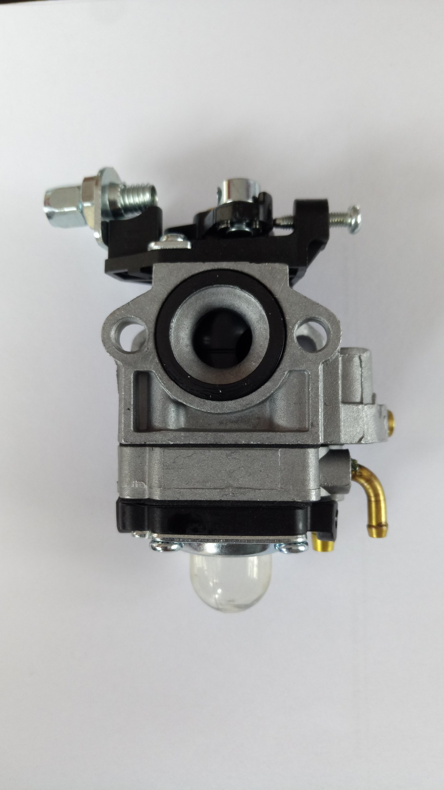 

Titan podkaszarka TTL488GDO gaźnik