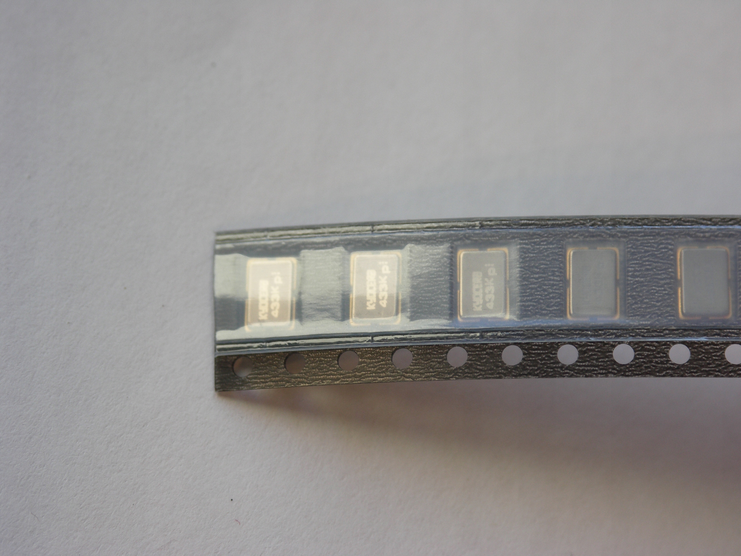 PARS 433,92MHz Rezonator SAW 433,92 AVX Kyocera Kod producenta PARS-433.92K04R