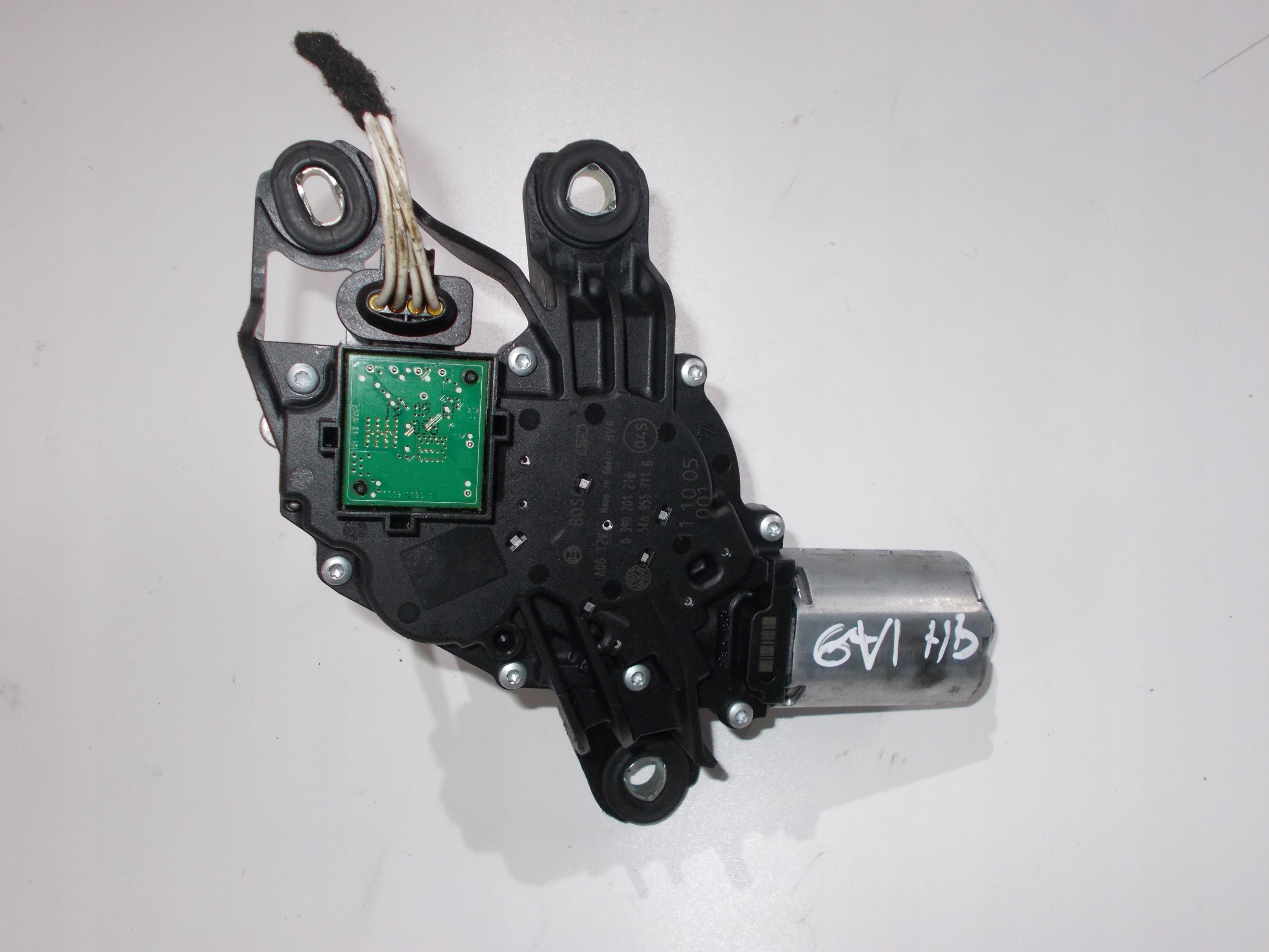 5K6955711B - VW GOLF VI МОТОР СТЕКЛООЧИСТИТЕЛЯ ЗАДНИЙ