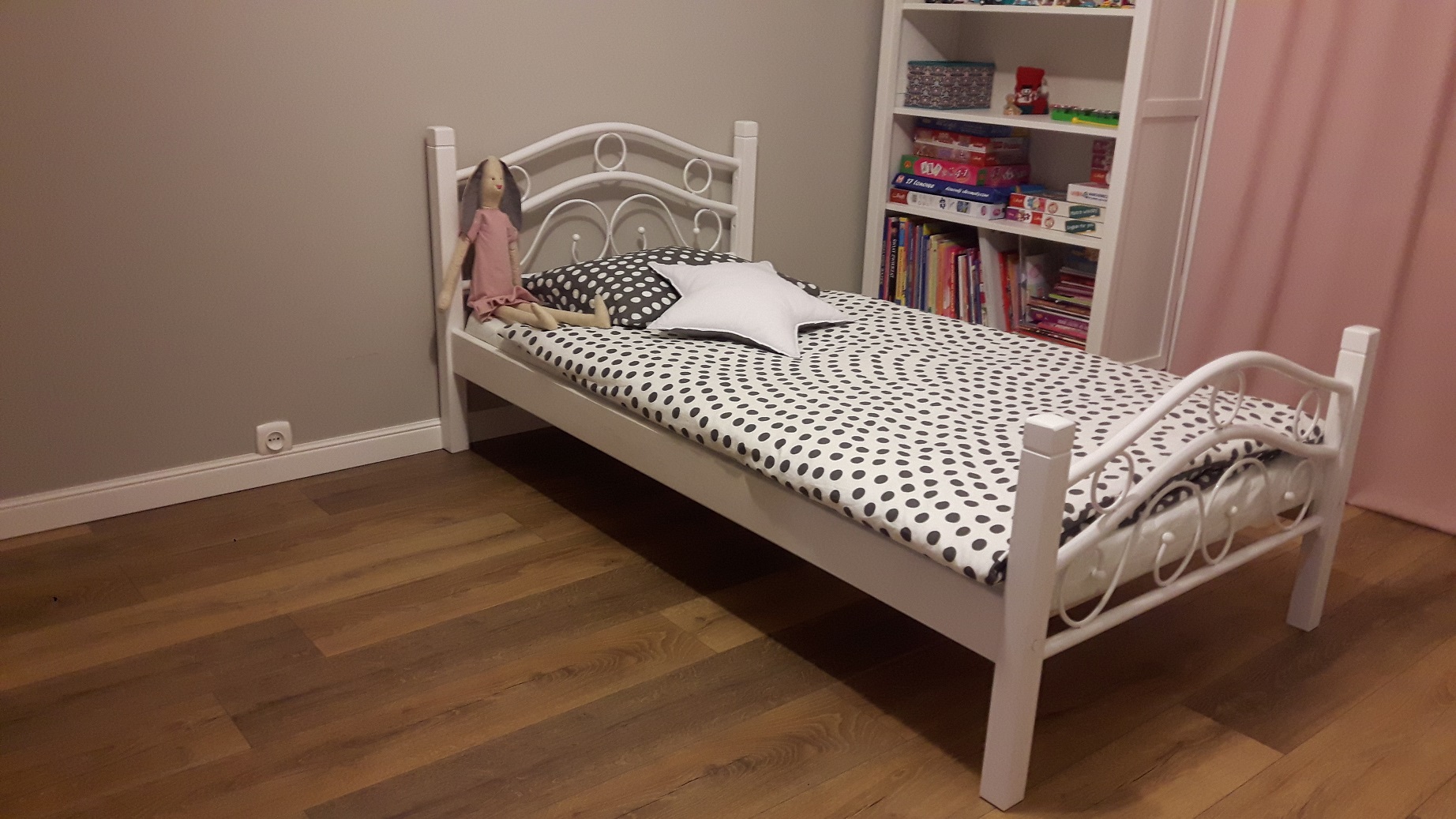 NOWOŚĆ !!! ŁÓŻKO METALOWE 90X200 BIAŁE I CZARNE Długość mebla 200 cm