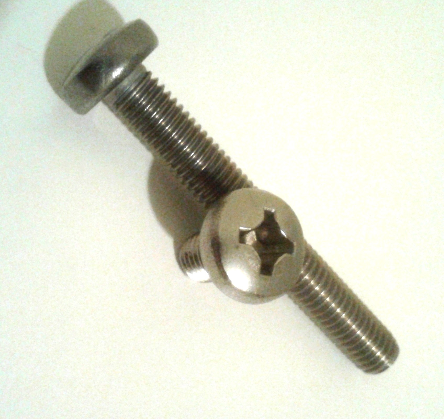 

M4X16 Śruba Nierdzewna A2 Din 7985 (10szt)
