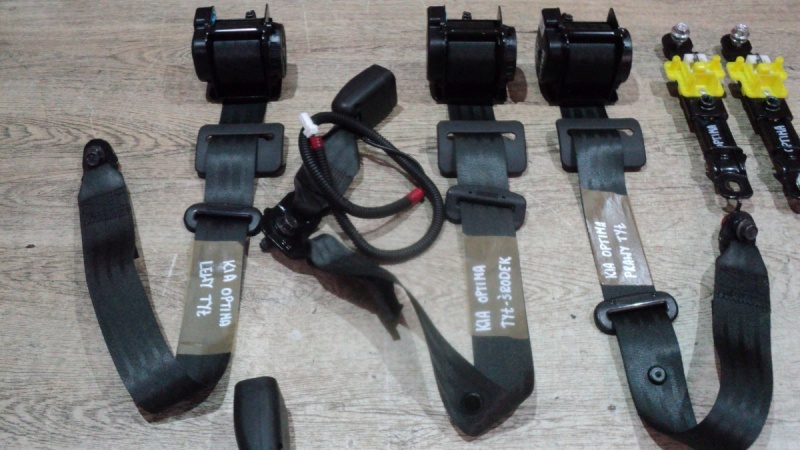 ремень безопасности задний kia OPTIMA 15r