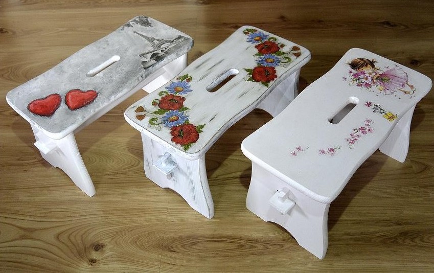 BIAŁY STOŁEK ZYDEL TABORET RYCZKA DREWNIANA Kolekcja Nowe