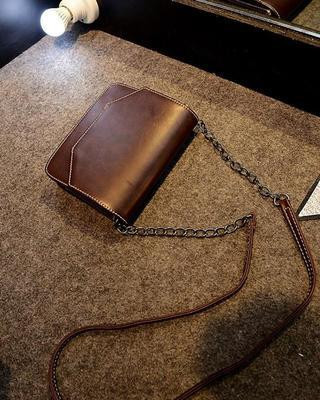 MAŁA SZTYWNA TOREBKA W STYLU RETRO NA PASKU KOLORY Płeć kobieta