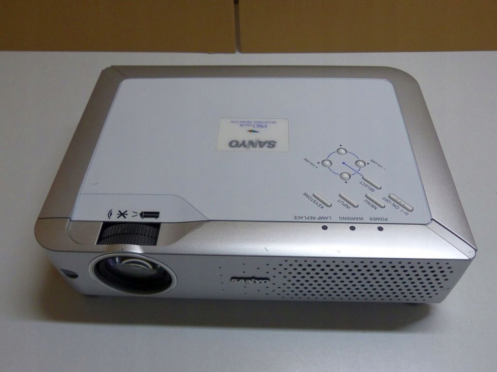 PROJEKTOR RZUTNIK SANYO PS4 FILM KINO XBOX PREZENT Kod producenta ..
