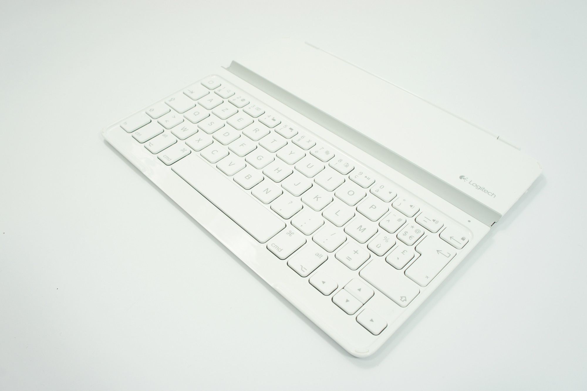  клавіатура LOGITECH УЛЬТРАТОНКИЙ чохол для IPAD BIAŁA KEY 