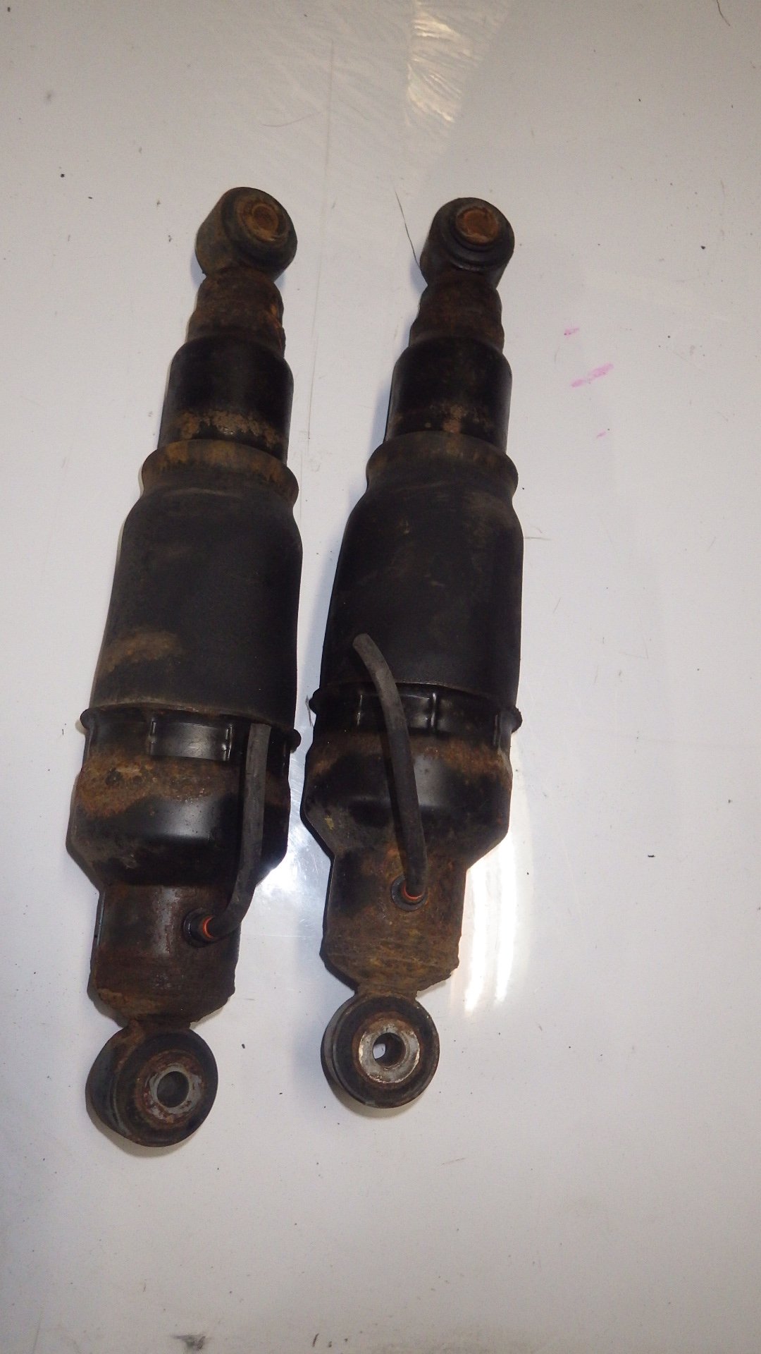 АМОРТИЗАТОР ХУТРО ІНФІНІТІ Qx56 ARMADA