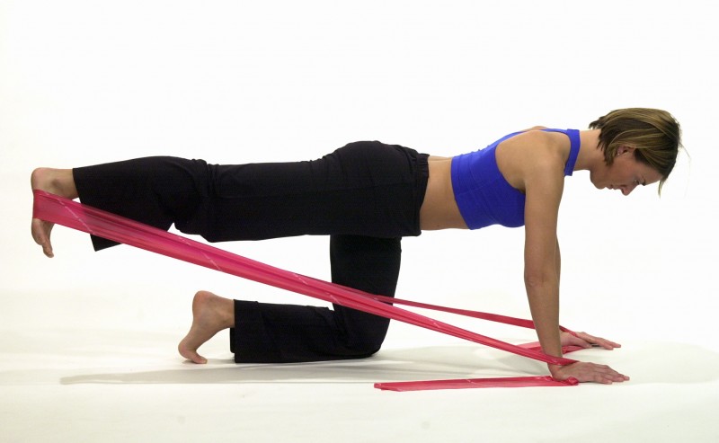 TAŚMA DO ĆWICZEŃ THERABAND GUMA CZARNA 1,5M Kolor dominujący czarny