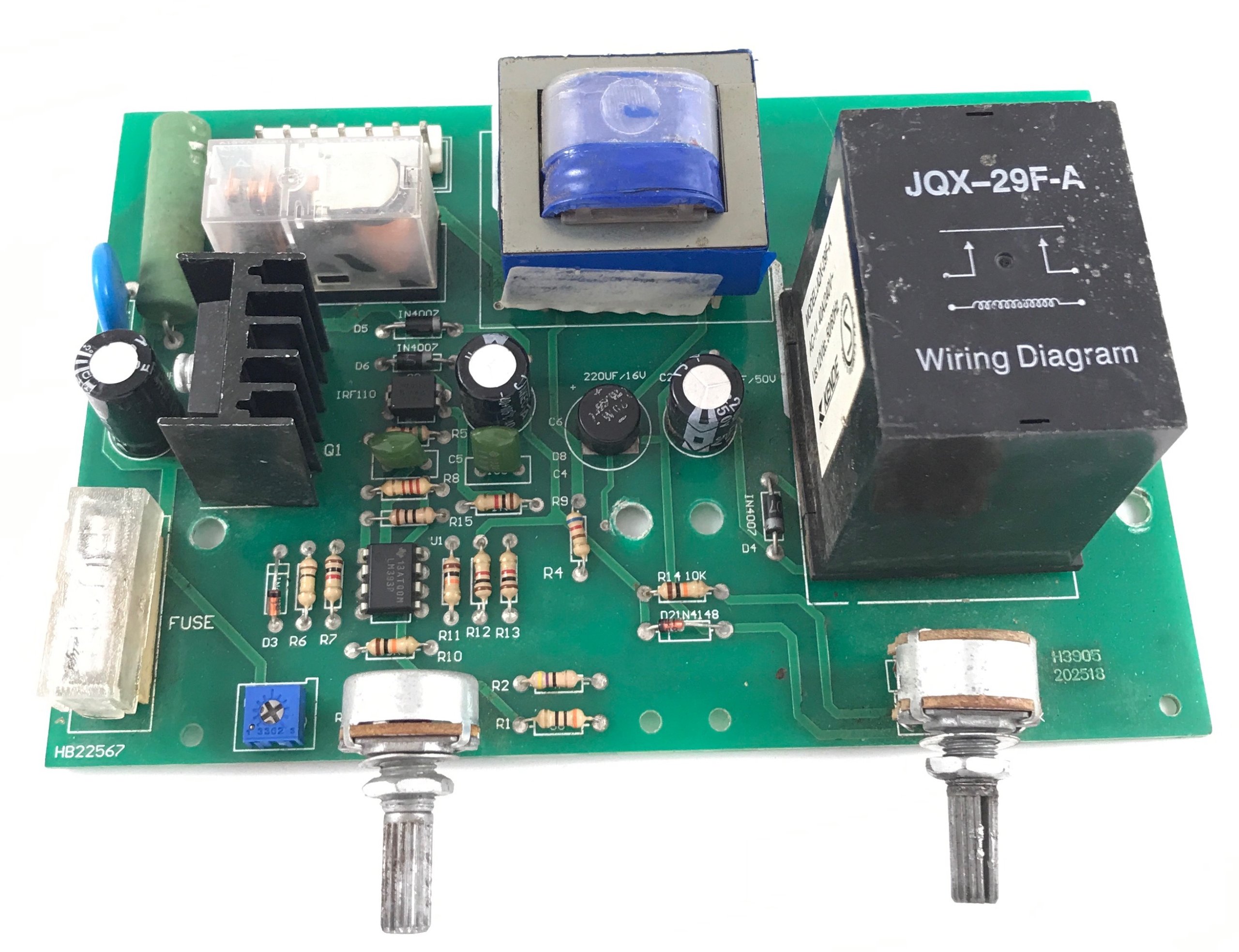 A16410 H3905 płytka PowerMat 220 230 PULS JQX-29F Marka DesignOffice