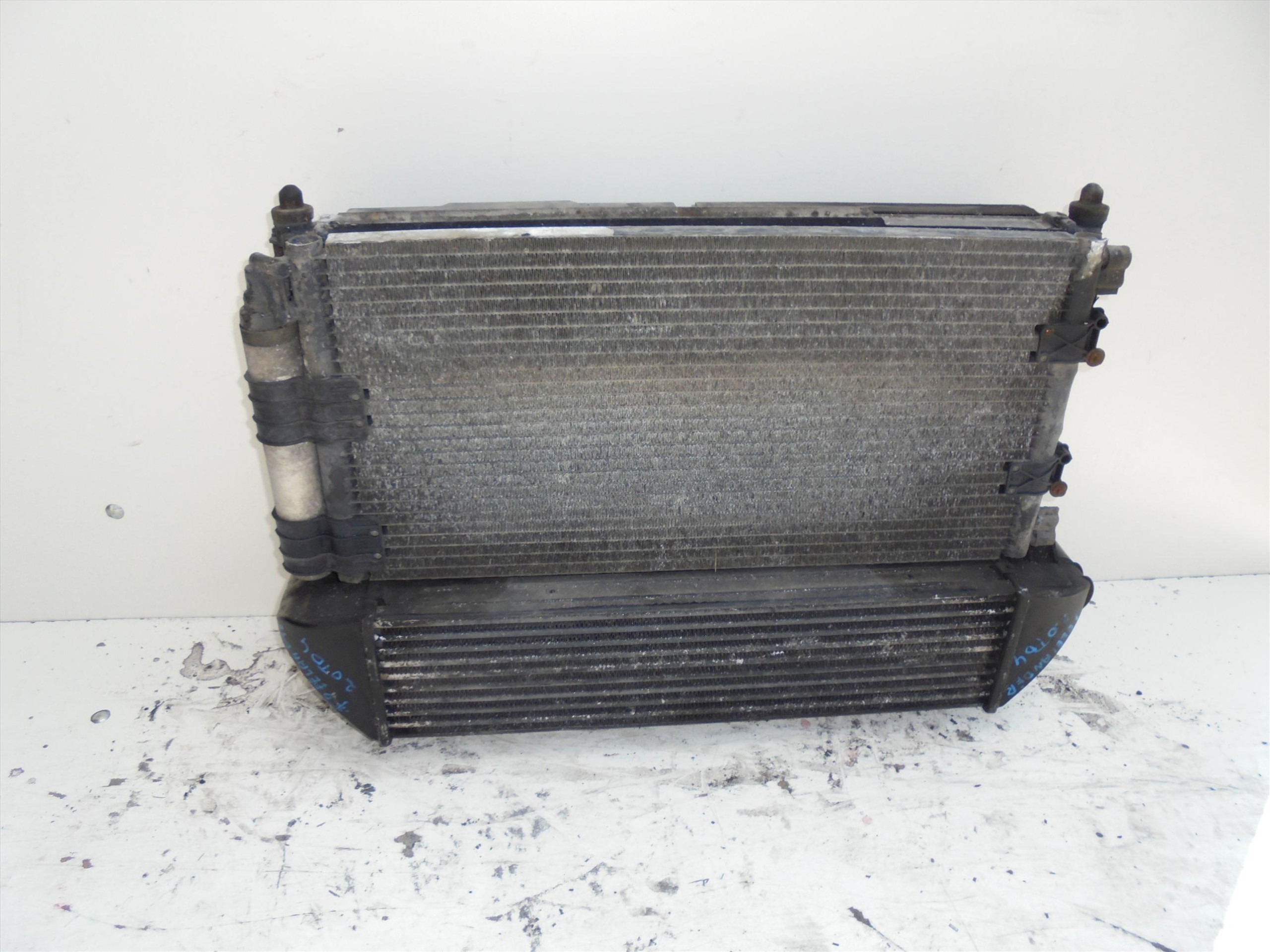 РАДІАТОР РАДІАТОРИ КОМПЛЕКТ FREELANDER 2.0 Td4