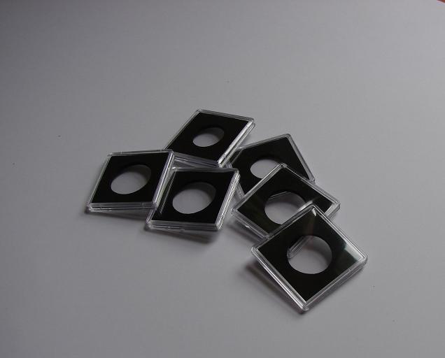 

Kapsle Do Monet Quadratish 39 mm 1 szt