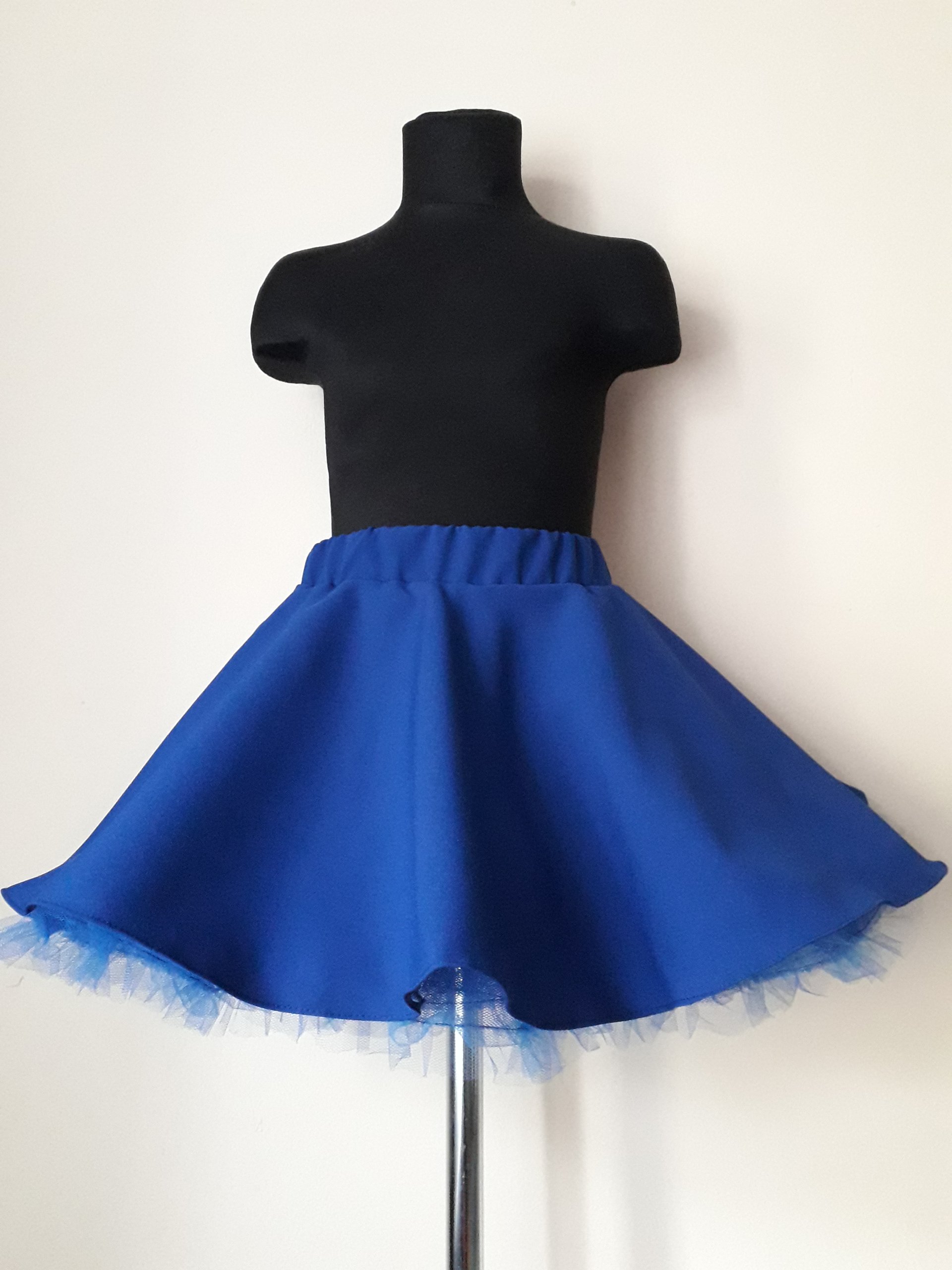 SPÓDNICZKI Z KOŁA PIN-UP Wzór dominujący bez wzoru