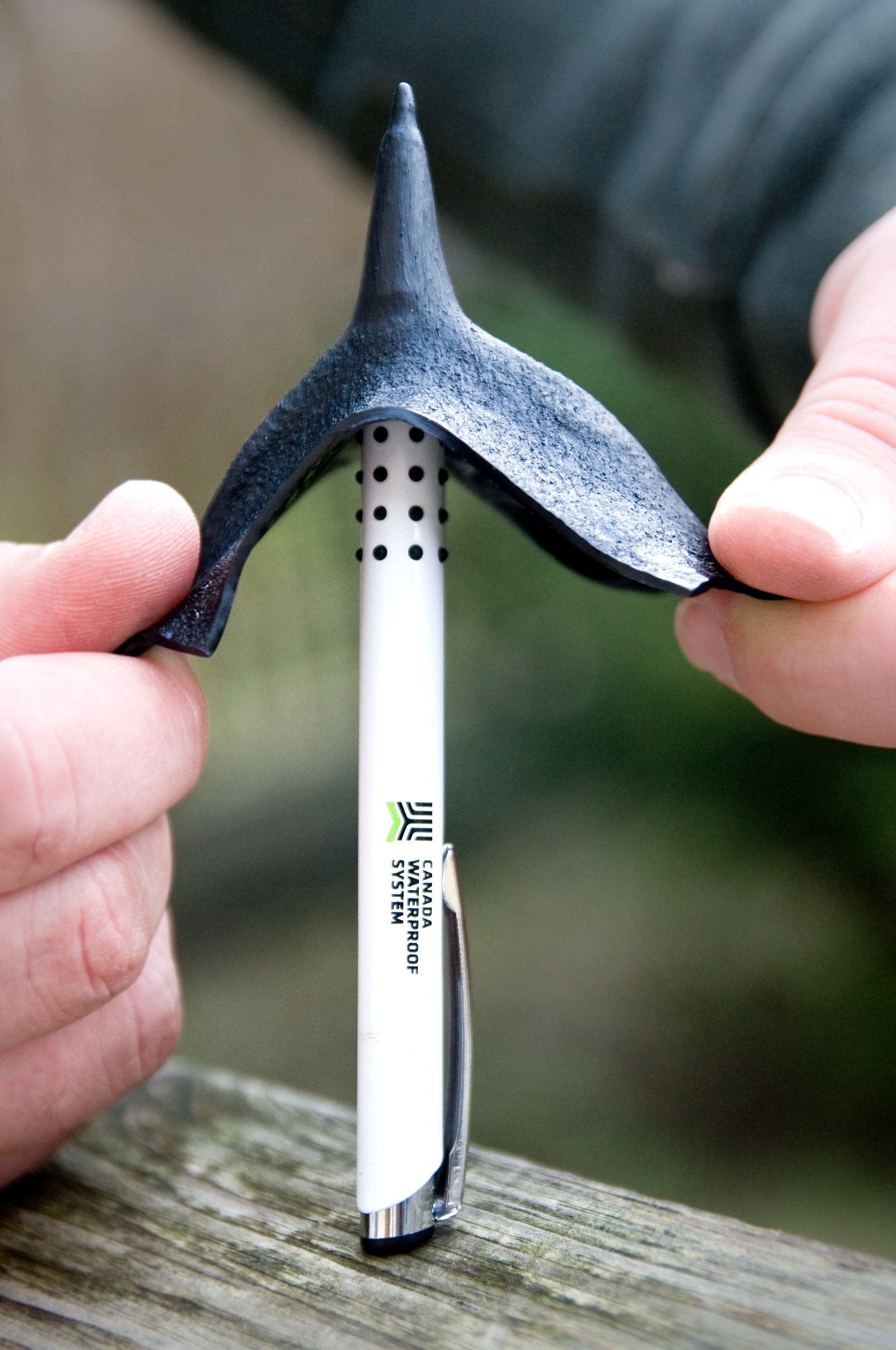 CWS R, CANADA WATERPROOF SYSTEM, GUMA W PŁYNIE 10L Rodzaj masa bitumiczna